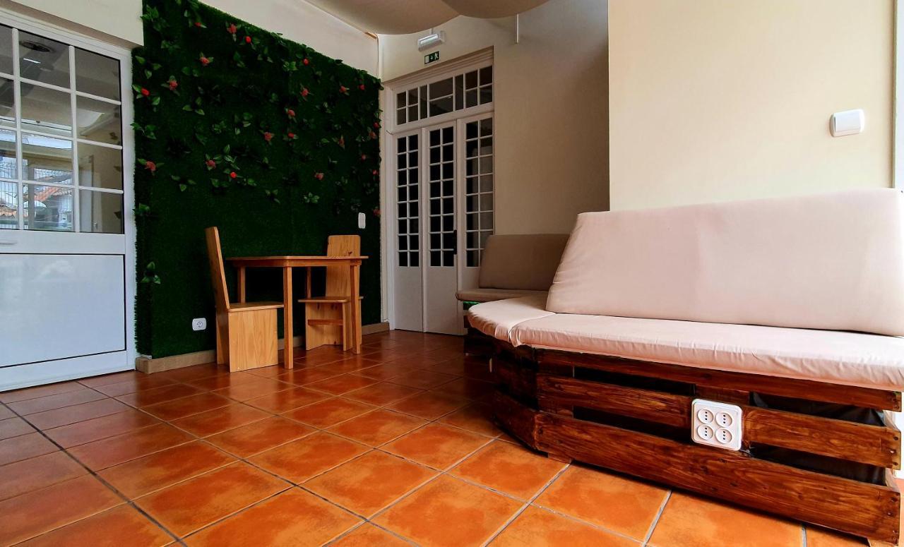 Bruma Hostel Ponta Delgada Eksteriør billede