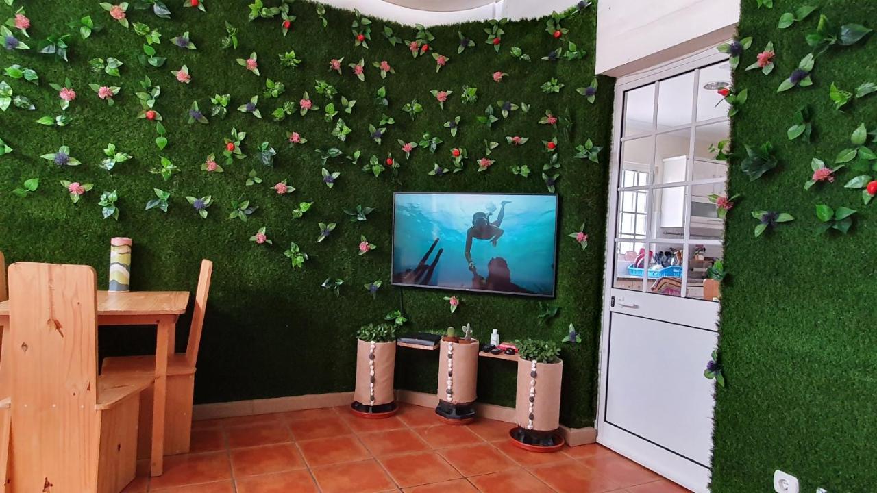Bruma Hostel Ponta Delgada Eksteriør billede