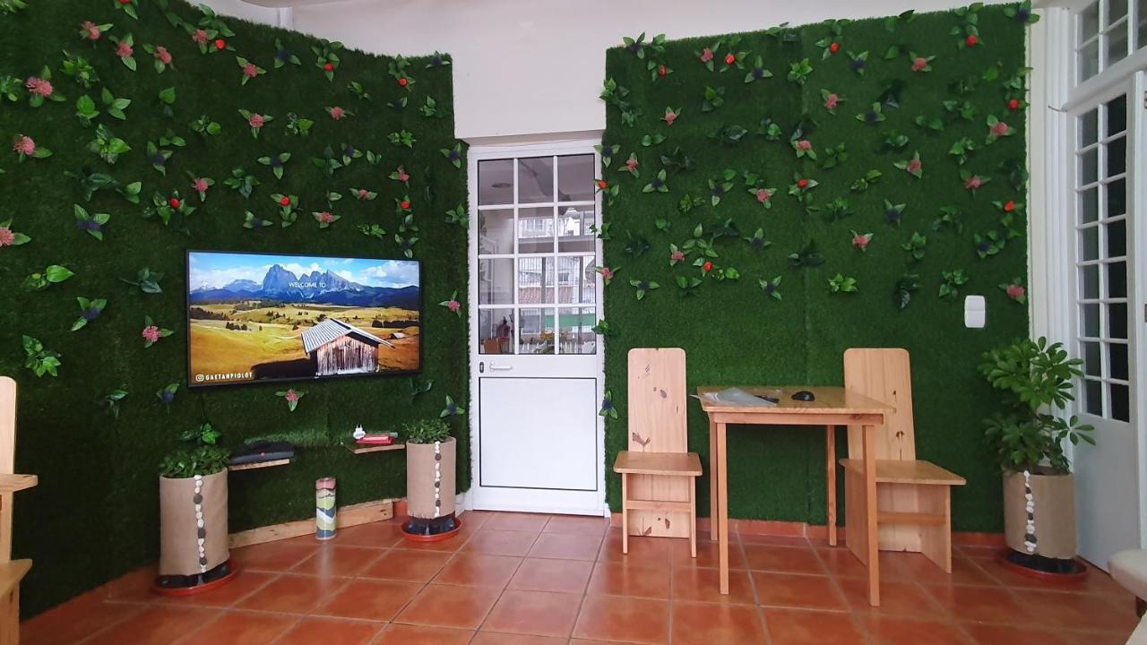 Bruma Hostel Ponta Delgada Eksteriør billede
