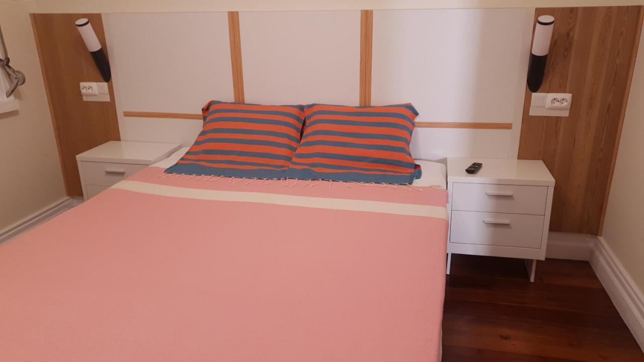 Bruma Hostel Ponta Delgada Eksteriør billede